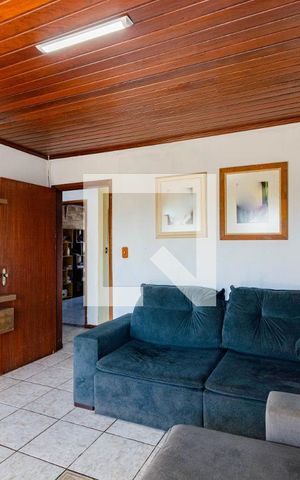 Casa à venda com 300m², 4 quartos e sem vaga Casa à venda com 300m², 4 quartos e sem vagaSala