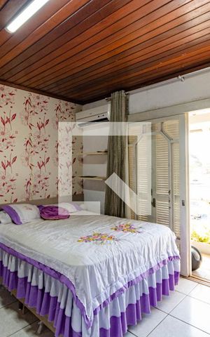 Casa à venda com 300m², 4 quartos e sem vaga Casa à venda com 300m², 4 quartos e sem vagaQuarto 4