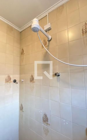 Casa para alugar com 330m², 3 quartos e 10 vagasBanheiro Social