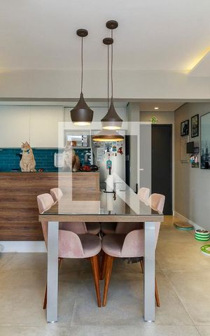 Apartamento à venda com 67m², 2 quartos e 1 vagaSala