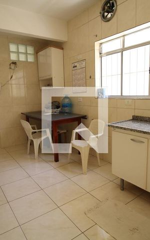 Casa à venda com 200m², 6 quartos e 2 vagasCozinha