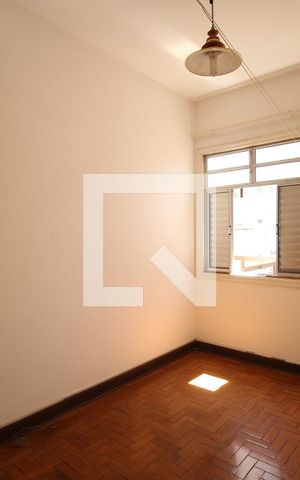 Casa à venda com 200m², 6 quartos e 2 vagasQuarto 3