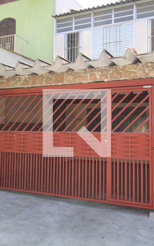 Casa à venda com 200m², 6 quartos e 2 vagasFachada