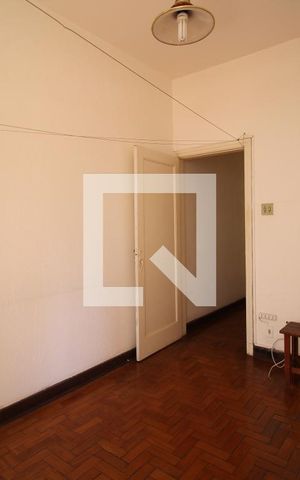 Casa à venda com 200m², 6 quartos e 2 vagasQuarto 3