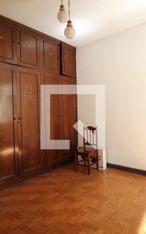 Casa à venda com 200m², 6 quartos e 2 vagasQuarto 2