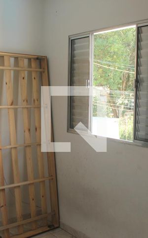 Casa para alugar com 35m², 1 quarto e 1 vagaQuarto