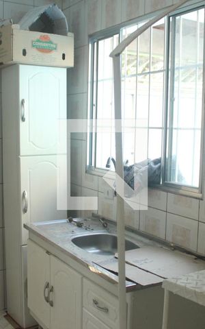 Casa para alugar com 35m², 1 quarto e 1 vagaSala/Cozinha