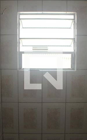 Casa para alugar com 35m², 1 quarto e 1 vagaBanheiro