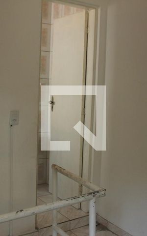 Casa para alugar com 35m², 1 quarto e 1 vagaQuarto