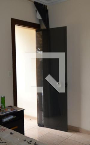 Casa à venda com 300m², 5 quartos e 5 vagasQuarto 4