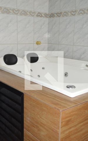 Casa à venda com 300m², 5 quartos e 5 vagasBanheiro