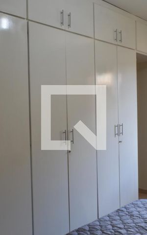 Casa à venda com 300m², 5 quartos e 5 vagasQuarto 2