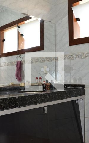 Casa à venda com 300m², 5 quartos e 5 vagasBanheiro