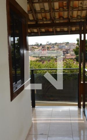 Casa à venda com 300m², 5 quartos e 5 vagasVaranda