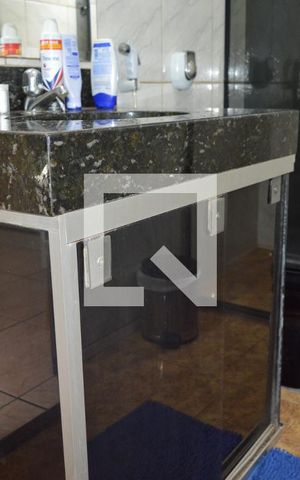 Casa à venda com 300m², 5 quartos e 5 vagasBanheiro