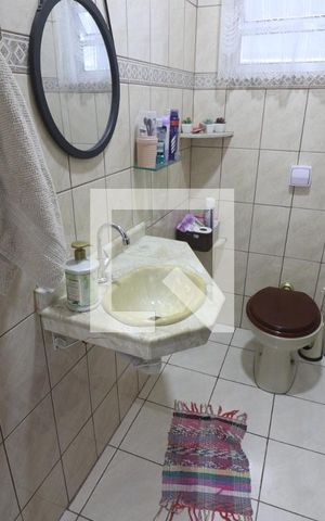 Casa à venda com 198m², 4 quartos e 2 vagasLavabo