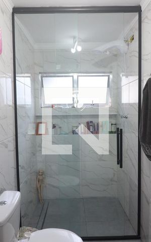Casa à venda com 198m², 4 quartos e 2 vagasBanheiro Quarto 1 