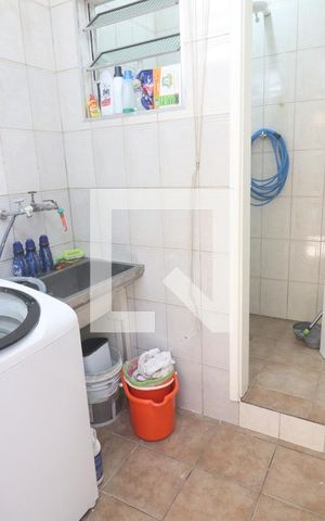 Casa à venda com 198m², 4 quartos e 2 vagasÁrea de Serviço