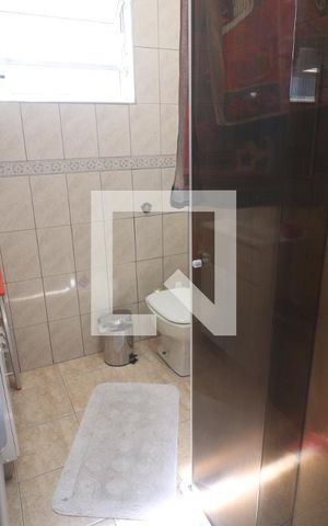 Casa à venda com 198m², 4 quartos e 2 vagasBanheiro 