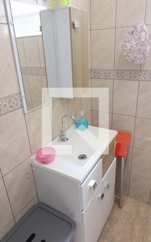 Casa à venda com 198m², 4 quartos e 2 vagasBanheiro 