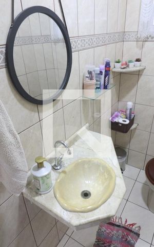 Casa à venda com 198m², 4 quartos e 2 vagasLavabo
