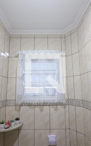 Casa à venda com 198m², 4 quartos e 2 vagasLavabo
