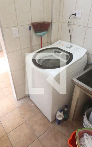 Casa à venda com 198m², 4 quartos e 2 vagasÁrea de Serviço