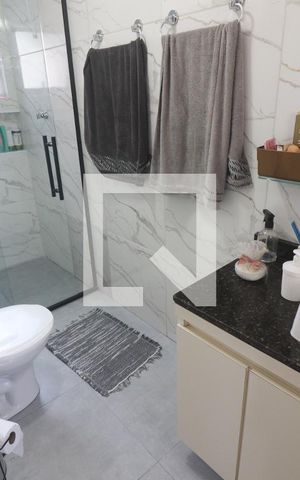 Casa à venda com 198m², 4 quartos e 2 vagasBanheiro Quarto 1 