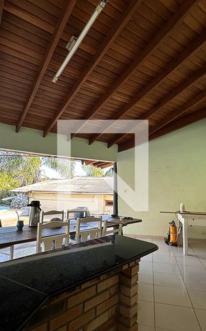 Casa à venda com 400m², 3 quartos e 2 vagasÁrea externa