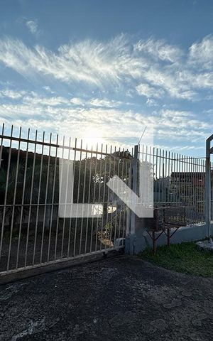 Casa à venda com 400m², 3 quartos e 2 vagasFachada