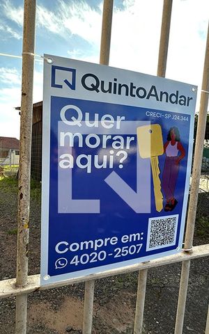 Casa à venda com 400m², 3 quartos e 2 vagasFachada
