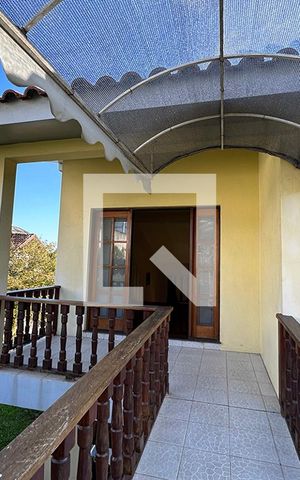 Casa à venda com 400m², 3 quartos e 2 vagasFachada