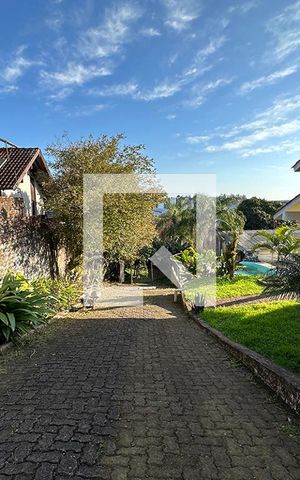Casa à venda com 400m², 3 quartos e 2 vagasÁrea externa