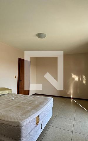 Casa à venda com 400m², 3 quartos e 2 vagasSuíte