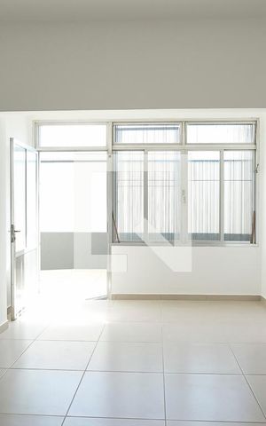 Casa para alugar com 80m², 2 quartos e 1 vagaSala