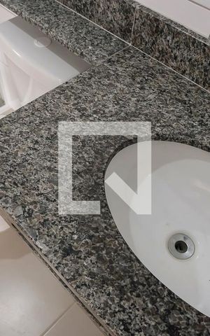 Casa para alugar com 80m², 2 quartos e 1 vagaBanheiro