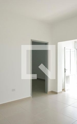 Casa para alugar com 80m², 2 quartos e 1 vagaSala