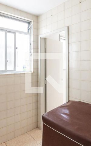 Apartamento à venda com 75m², 2 quartos e 1 vagaÁrea de Serviço