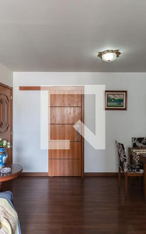 Apartamento à venda com 75m², 2 quartos e 1 vagaSala