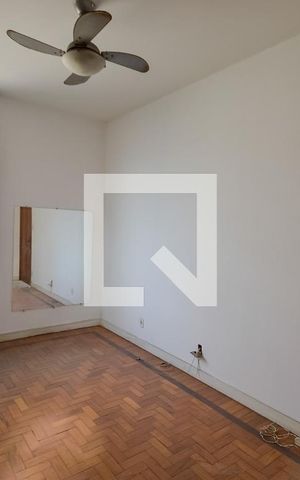Studio à venda com 35m², 1 quarto e sem vaga Studio à venda com 35m², 1 quarto e sem vagaSala