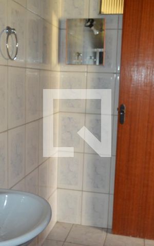 Casa à venda com 180m², 4 quartos e 2 vagasBanheiro da Casa 2