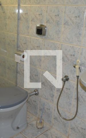 Casa à venda com 180m², 4 quartos e 2 vagasBanheiro