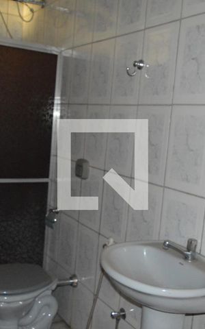 Casa à venda com 180m², 4 quartos e 2 vagasBanheiro da Casa 2