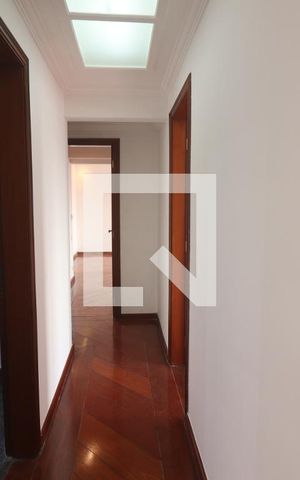 Apartamento à venda com 156m², 2 quartos e 2 vagasCorredor
