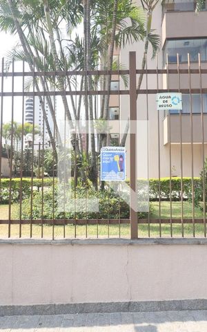Apartamento à venda com 156m², 2 quartos e 2 vagasFachada do condomínio
