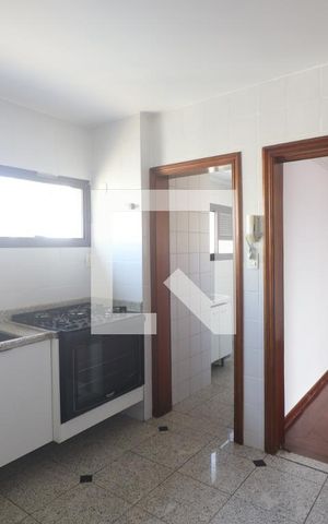 Apartamento à venda com 156m², 2 quartos e 2 vagasCozinha 