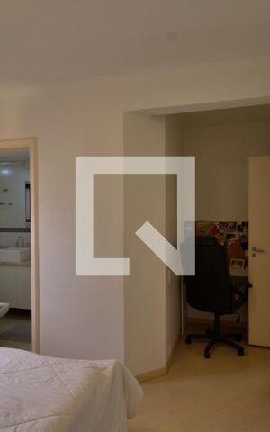 Apartamento à venda com 300m², 3 quartos e 3 vagas Apartamento à venda com 300m², 3 quartos e 3 vagasSuíte 1