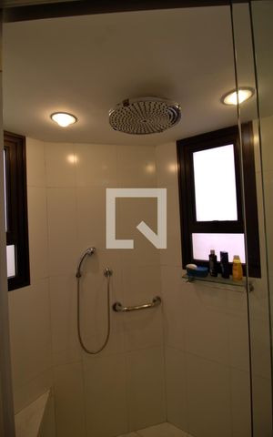 Apartamento à venda com 300m², 3 quartos e 3 vagas Apartamento à venda com 300m², 3 quartos e 3 vagasvaranda da Suíte 3