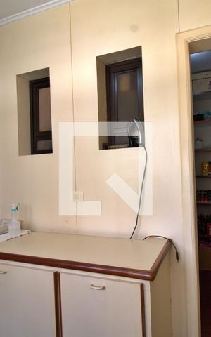 Apartamento à venda com 300m², 3 quartos e 3 vagas Apartamento à venda com 300m², 3 quartos e 3 vagasÁrea de Serviço