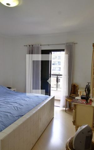 Apartamento à venda com 300m², 3 quartos e 3 vagas Apartamento à venda com 300m², 3 quartos e 3 vagasSuíte 3